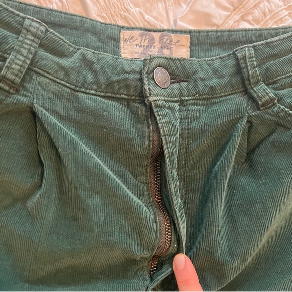 Free people green corduroy shorts - Picture 5 of 9